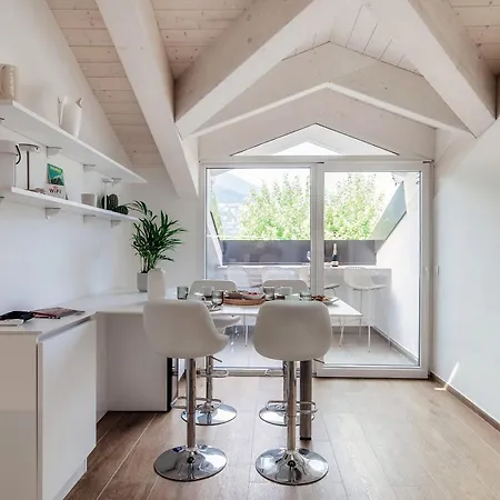 Amazing Attic With Terrace On Harbour Lägenhet