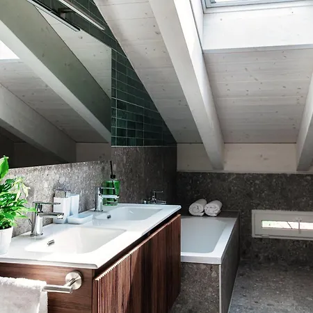 Amazing Attic With Terrace On Harbour * Como