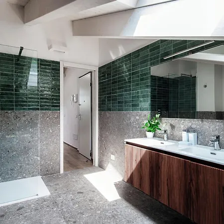 Amazing Attic With Terrace On Harbour *