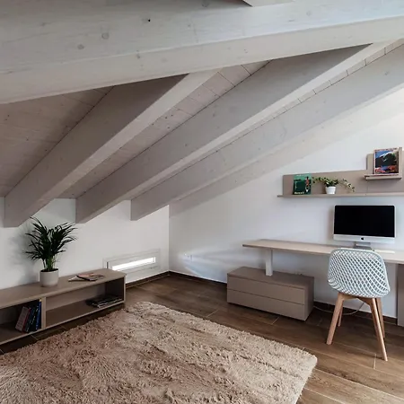 Amazing Attic With Terrace On Harbour Apartman