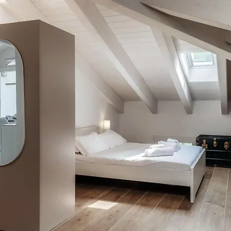 Lägenhet Amazing Attic With Terrace On Harbour *