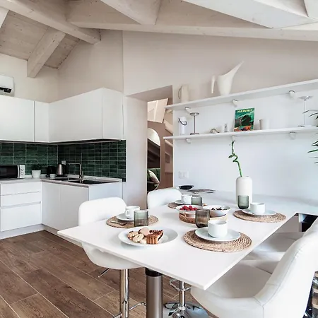 Amazing Attic With Terrace On Harbour Lägenhet