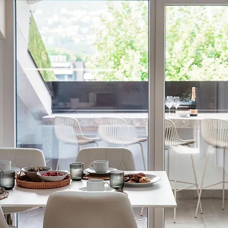 Apartman Amazing Attic With Terrace On Harbour