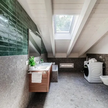 Amazing Attic With Terrace On Harbour Apartman *