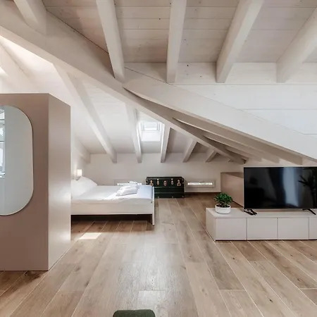 Lägenhet Amazing Attic With Terrace On Harbour *