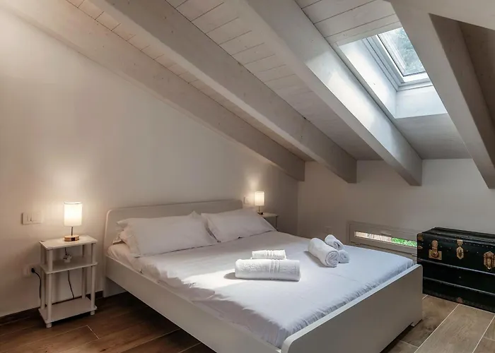Amazing Attic With Terrace On Harbour *