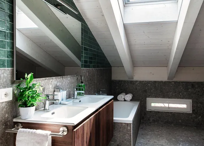 Amazing Attic With Terrace On Harbour * Como