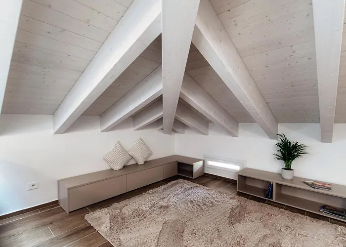 Amazing Attic With Terrace On Harbour