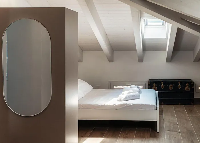 Amazing Attic With Terrace On Harbour Apartamento Como