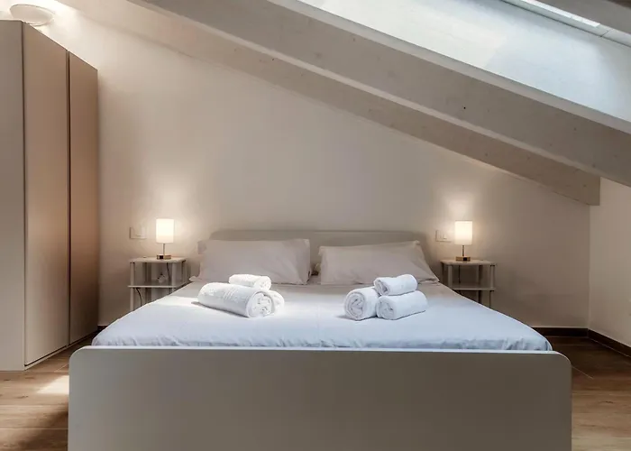 Amazing Attic With Terrace On Harbour