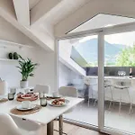 Amazing Attic With Terrace On Harbour Διαμέρισμα