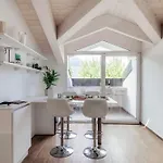 Amazing Attic With Terrace On Harbour Διαμέρισμα